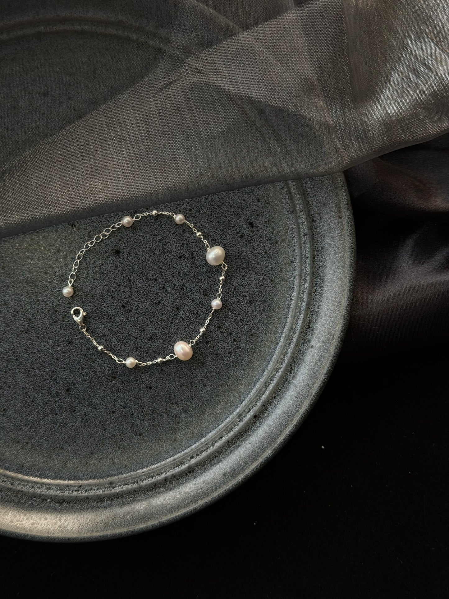 The "Sorrento Coast" Freshwater Pearl & Silver Bracelet