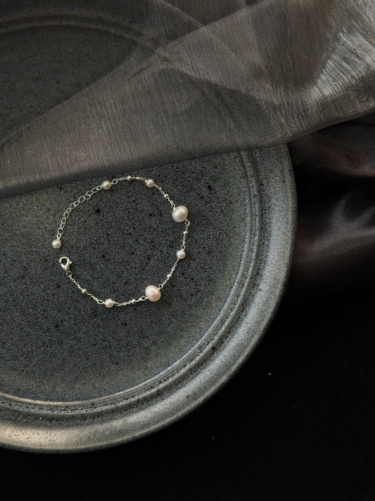 The "Sorrento Coast" Freshwater Pearl & Silver Bracelet