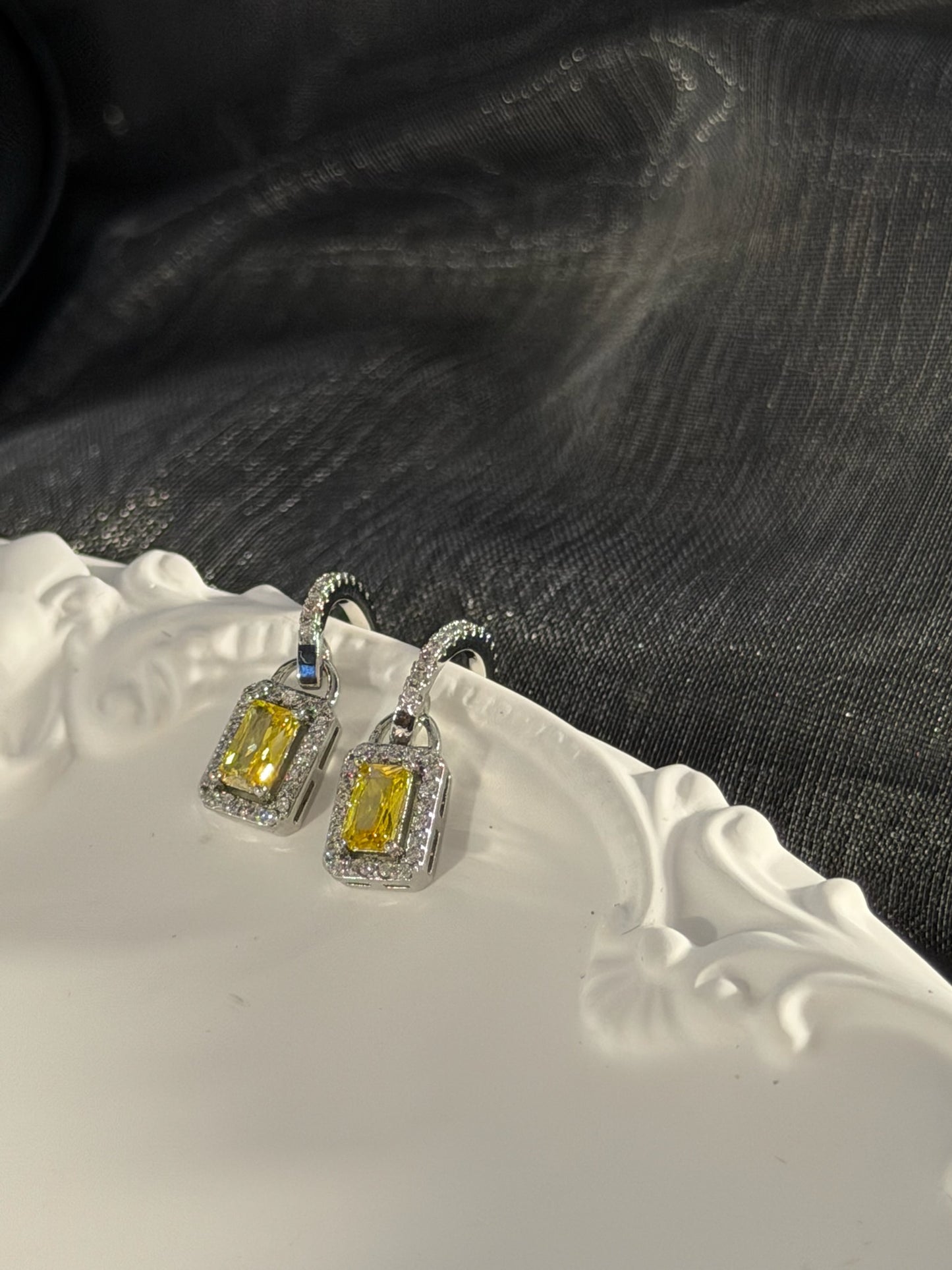 The "Teneriffe" Radiant Drop Huggies