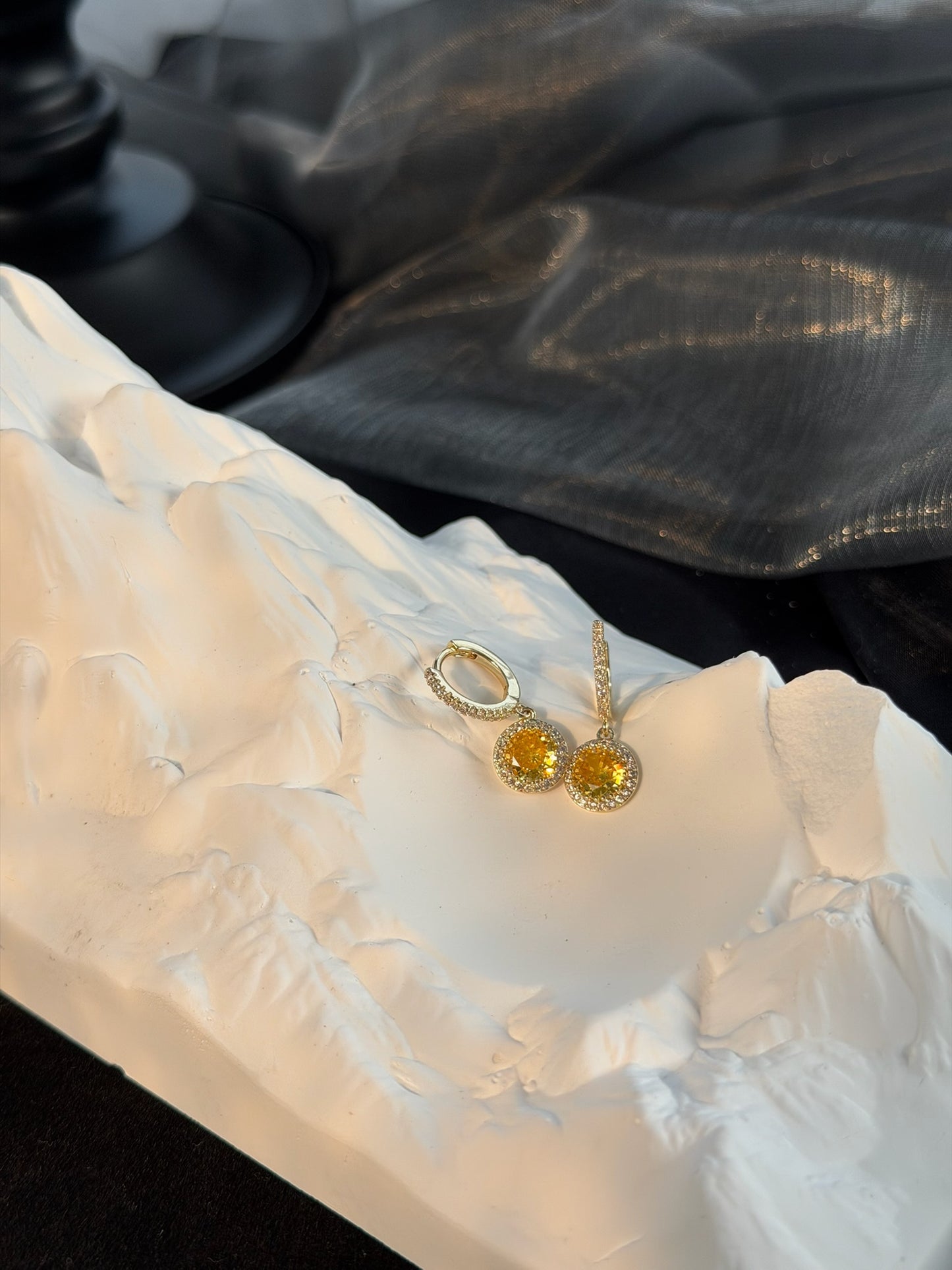 The "Sunshine Beach" Radiant Halo Drops