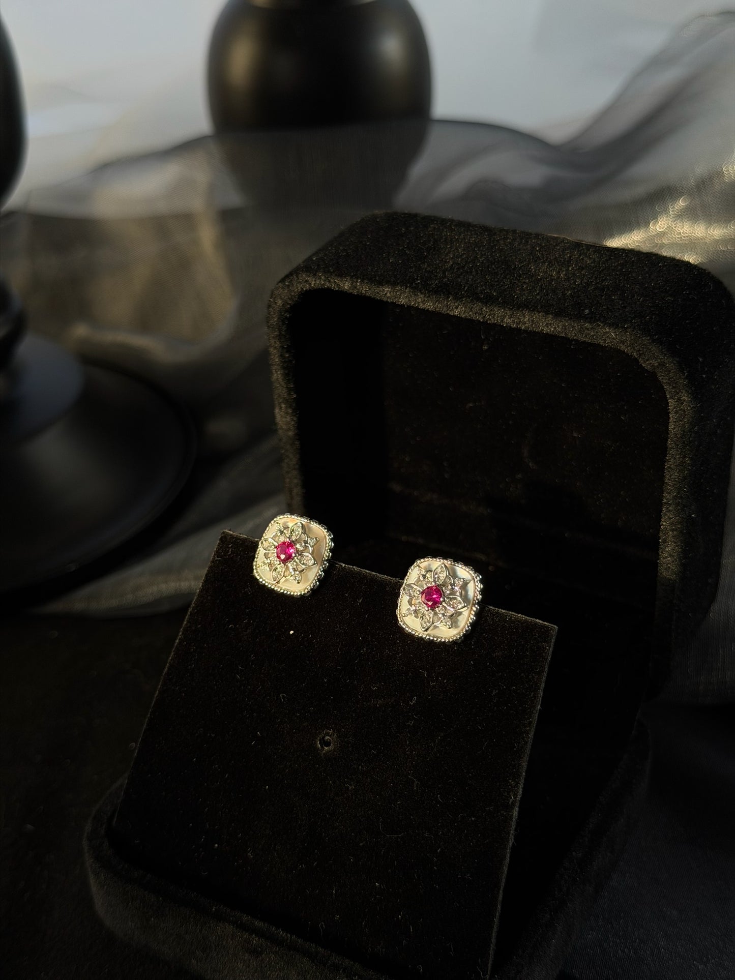 The "Windsor" Heritage Starburst Studs