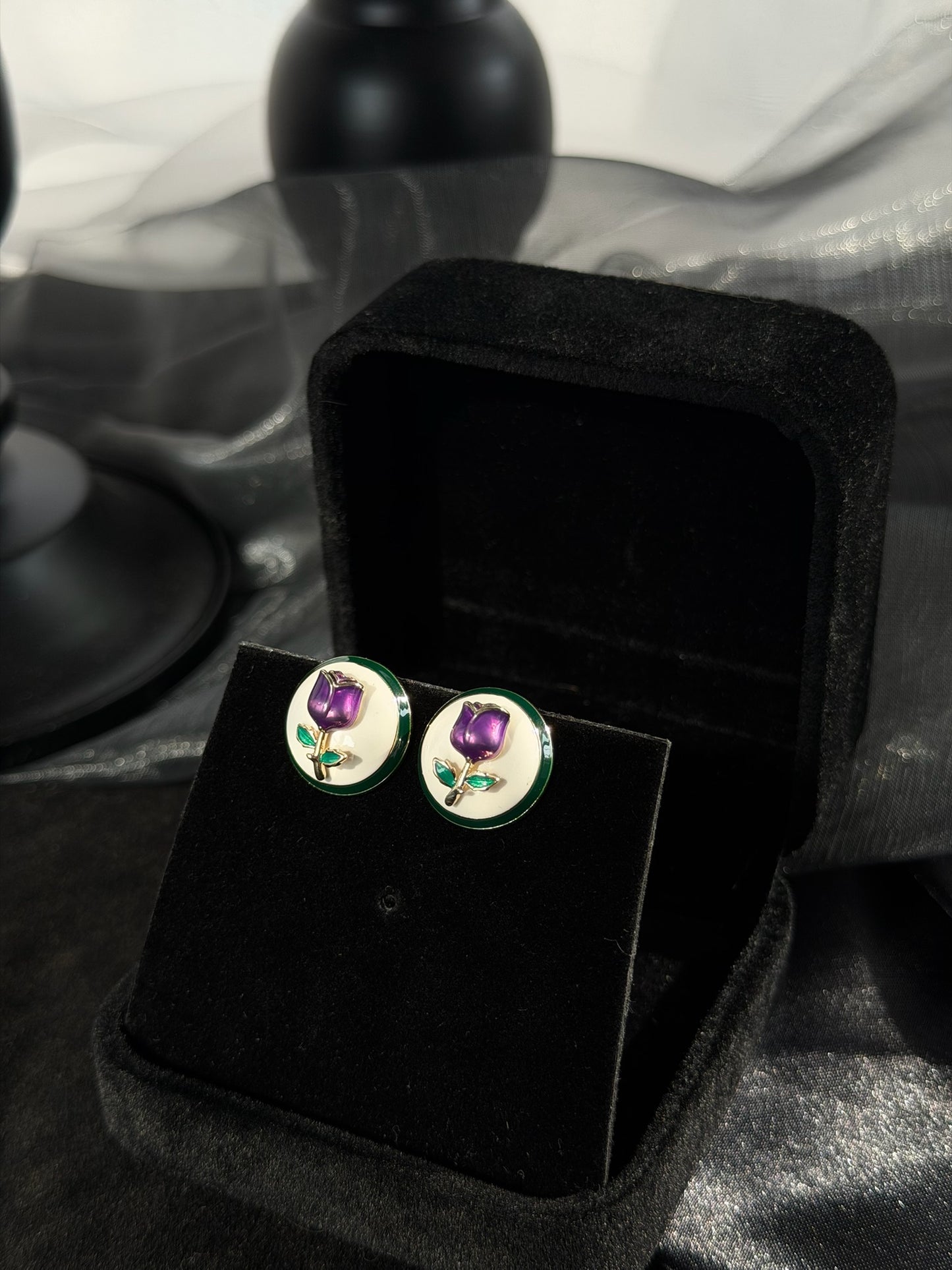 The "Roma Street" Vintage Tulip Studs