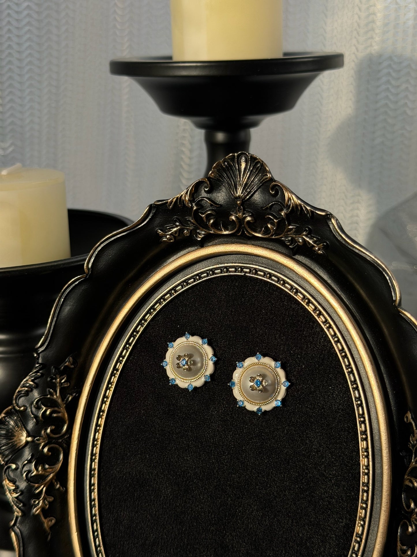 The "Paddington" Heritage Brooch Studs
