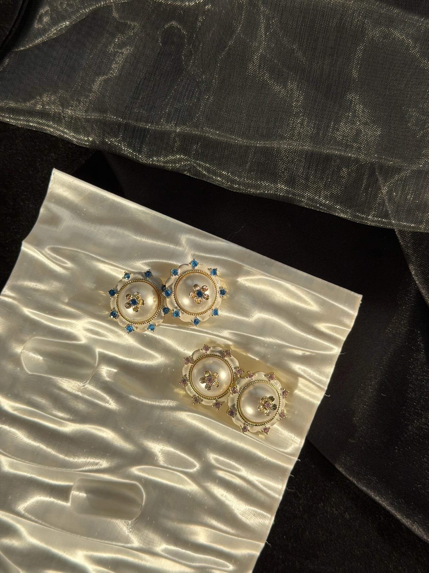 The "Paddington" Heritage Brooch Studs