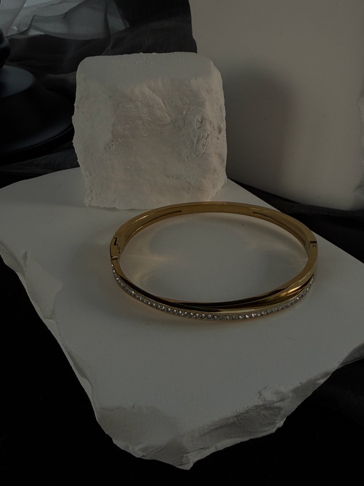 The "Eagle Street" Intertwined Power Bangle